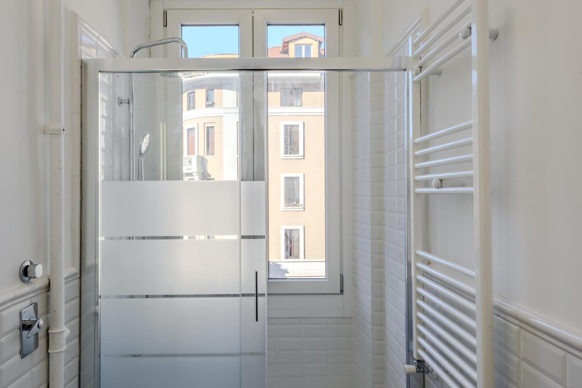 New And Functional Apartments Near The Metro Milán Exterior foto